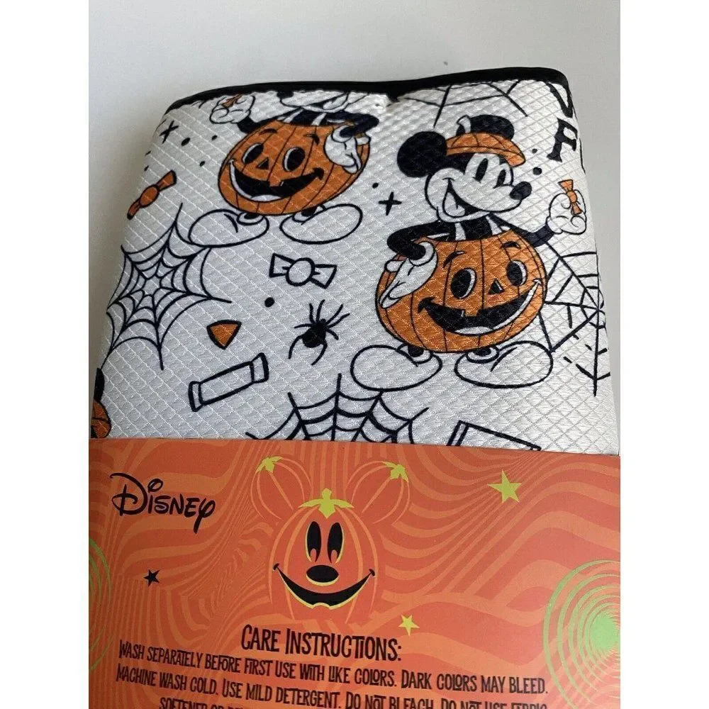 2 Pk Disney Mickey Mouse Halloween Drying Mat 16”x18” Pumpkins Spider Webs Candy